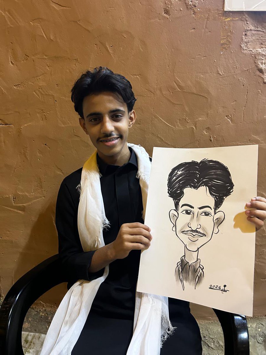 almotifstaduim's tweet photo. من الفعاليات الثقافية في  #بطولة_الحزم_الرمضانية_بالداير ركن الفن والرسم التشكيلي مع الفنان سعيد الخالدي 
#محافظة_الداير #الداير_بني_مالك 
#رمضان_يجمعنا https://t.co/Vf4wcvHKV5