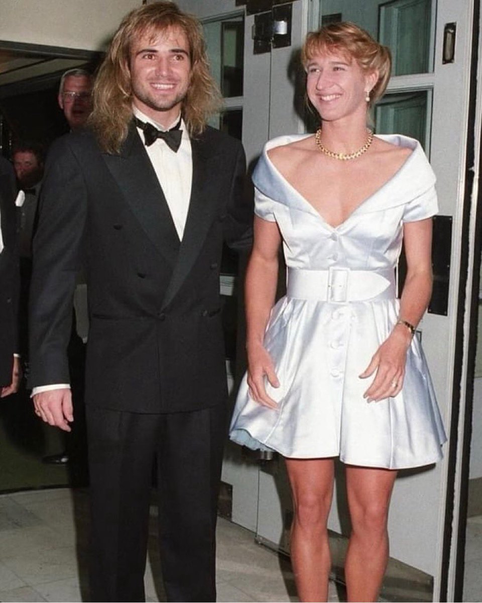 steffi_graf_'s tweet photo. Now and then ❤️ https://t.co/MVezmBrcw0