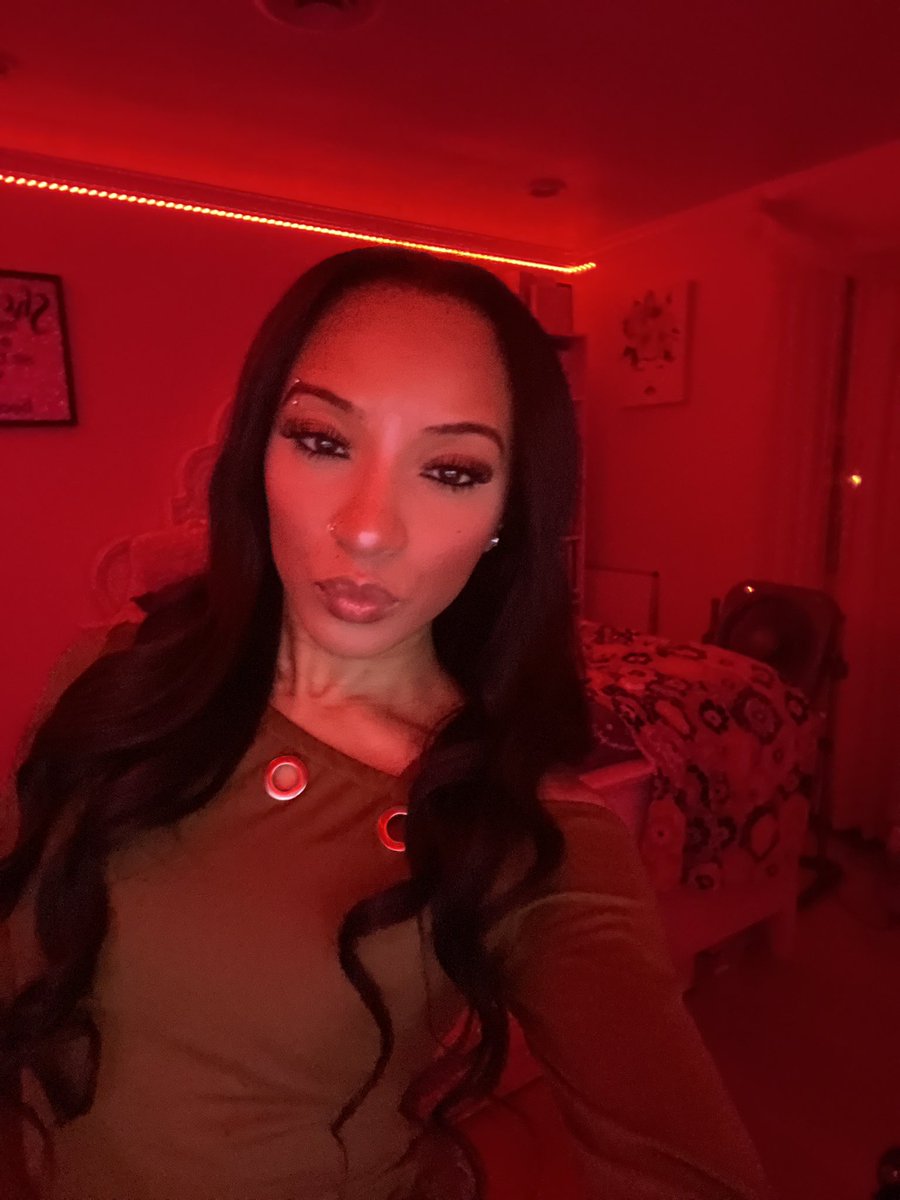 zamiyaasja's tweet photo. 💋 https://t.co/8PhBTuJJ1Z
