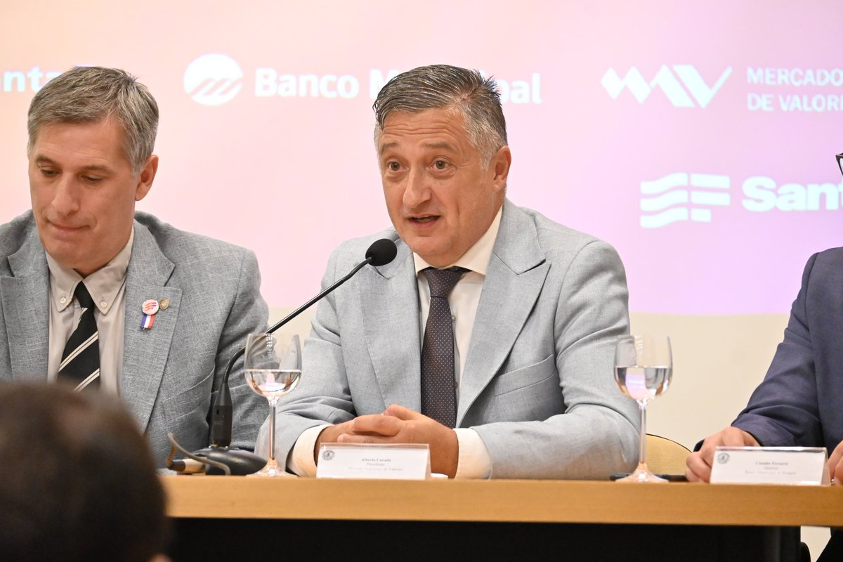 Innovadora línea de financiamiento productivo de <a href="/GobSantaFe/">Gobierno de Santa Fe</a> junto a las Bolsas de Comercio de Rosario y Santa Fe, y los bancos Municipal y NBSF, para facilitar el acceso al mercado de capitales a MiPyMEs santafesinas. Articulación público-privada para inversión y generar empleo.