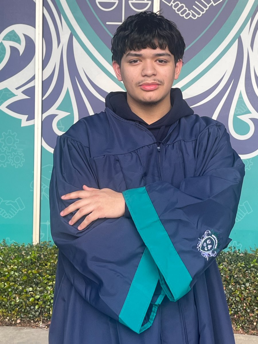 Momentum High School tweet media