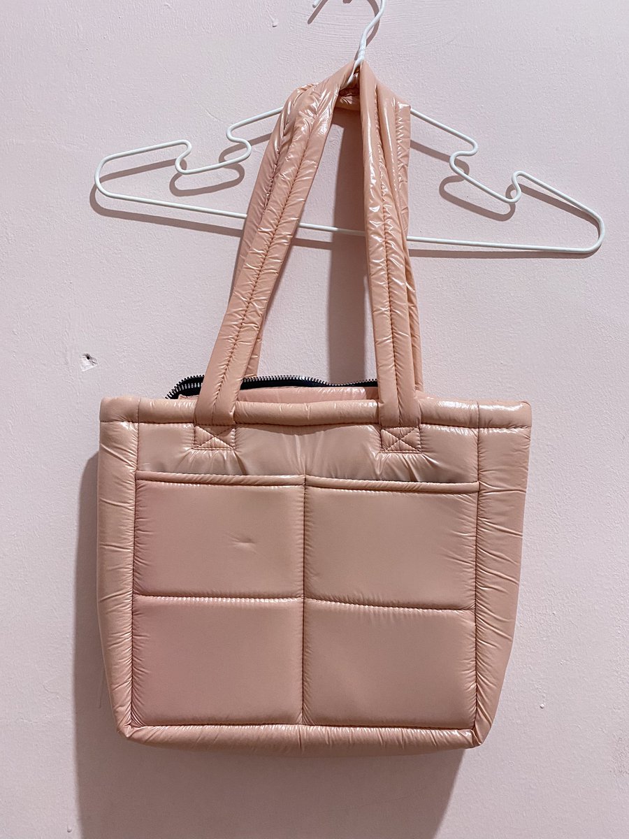 prelovedby_cc tweet media