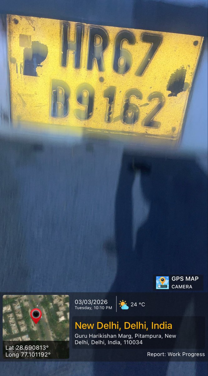 AshuNarwal10's tweet photo. Illegal parking of Hans and Dabas Bu’s travels Buses at Road no 43 , Guruharkishan Marg , Delhi 34 outside Triveni apartment , called and sent information to area Traffic Inspector and ACP too but no action . https://t.co/Fxd4KnTjPU