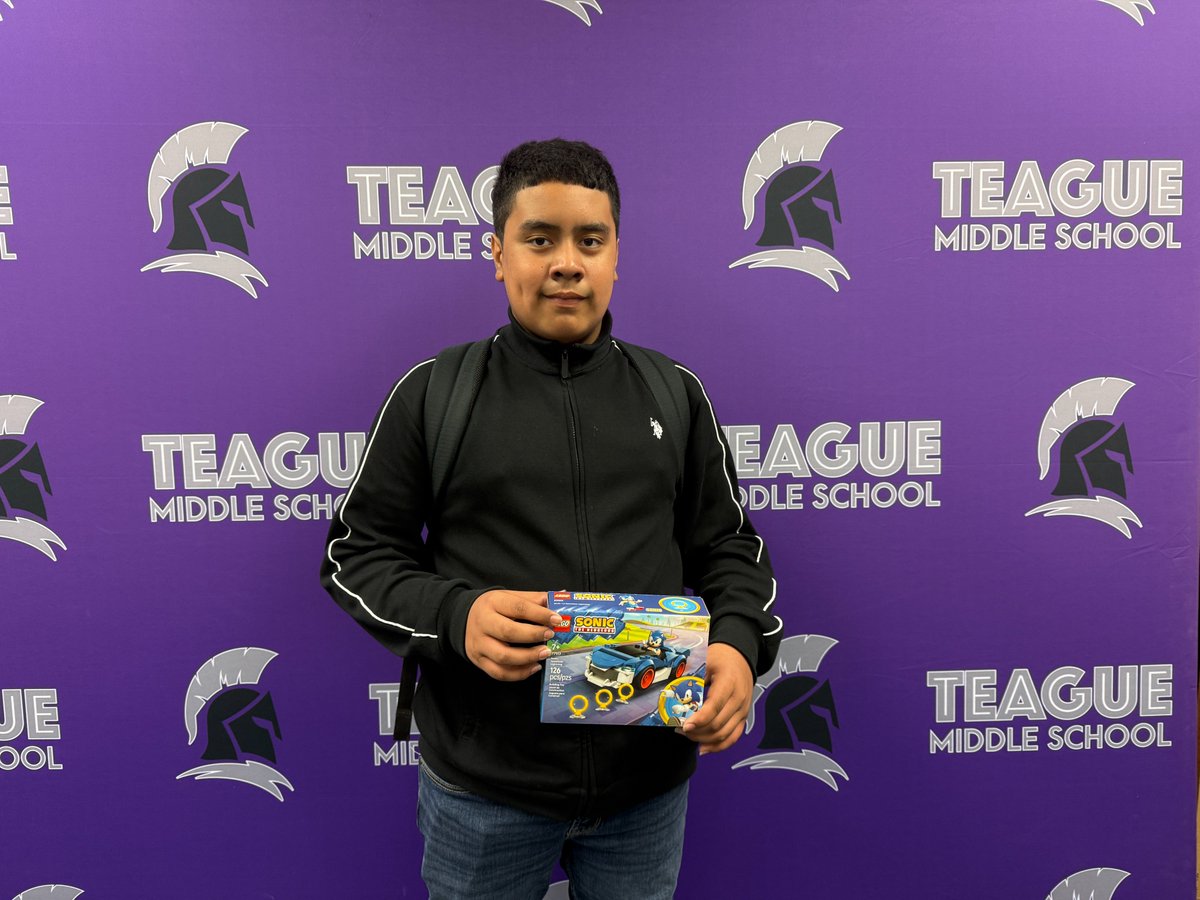 Mr. Black tweet media