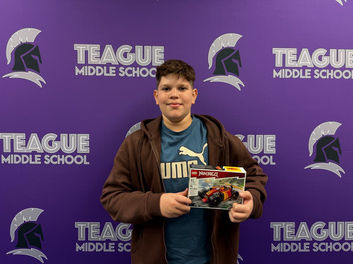 Mr. Black tweet media