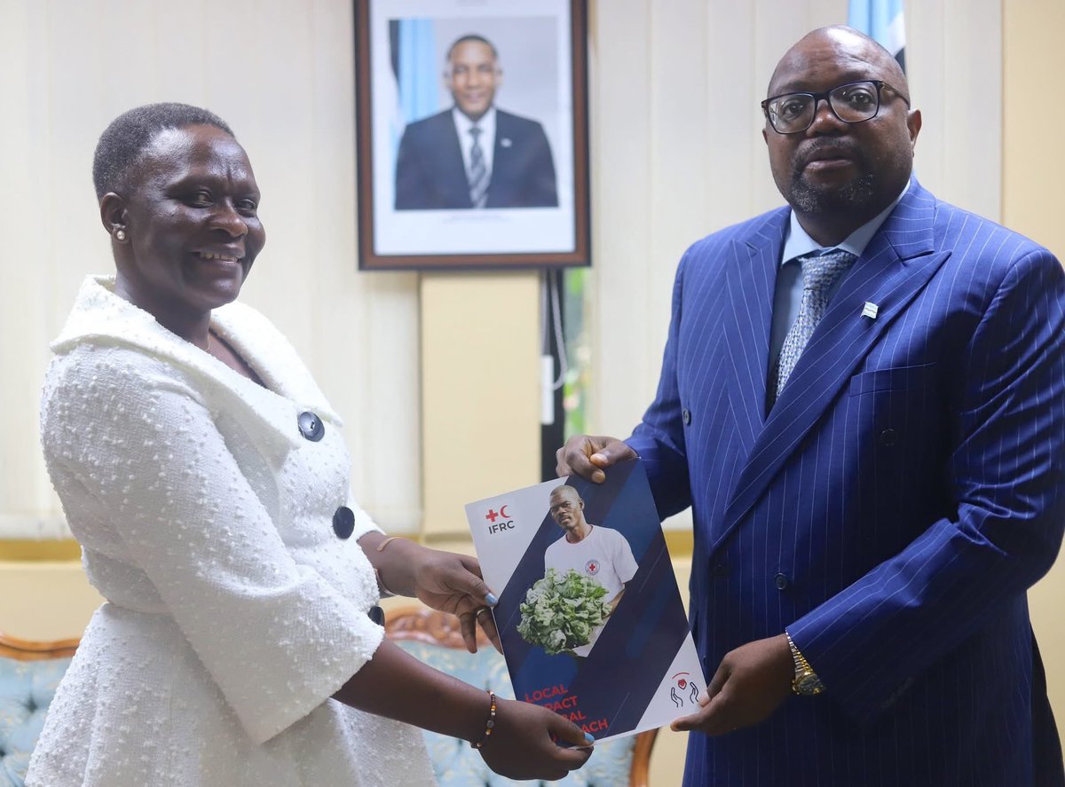 Mercy Laker tweet media