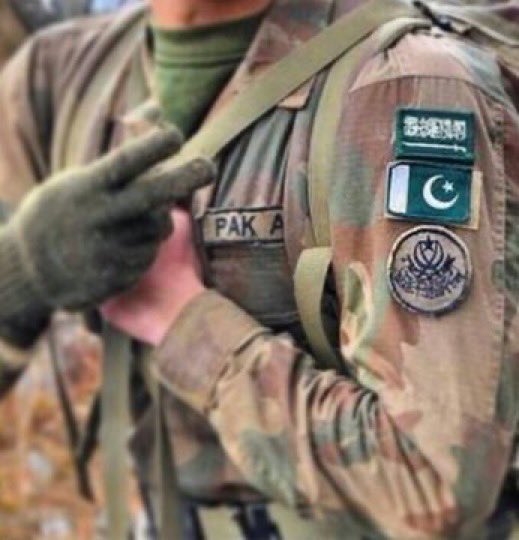 عقيدة الشعب الباكستاني والجندي الباكستاني في حبهم لبلاد الحرمين لابد ان تدرس لباقي الشعوب العربية والإسلامية 🇸🇦 🇵🇰