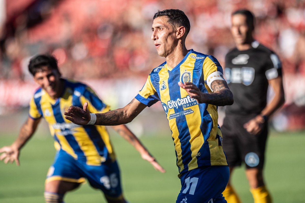 #RosarioCentral🟡🔵 | <a href="/ariel_porcile/">Ariel Porcile</a>: "Ángel Di María se realizó estudios en el día de hoy. Habrá que aguardar para saber la gravedad de la lesión"
#TorneoApertura

📻 <a href="/RLCMediaOK/">ROSARIOLACIUDAD MEDIA</a>