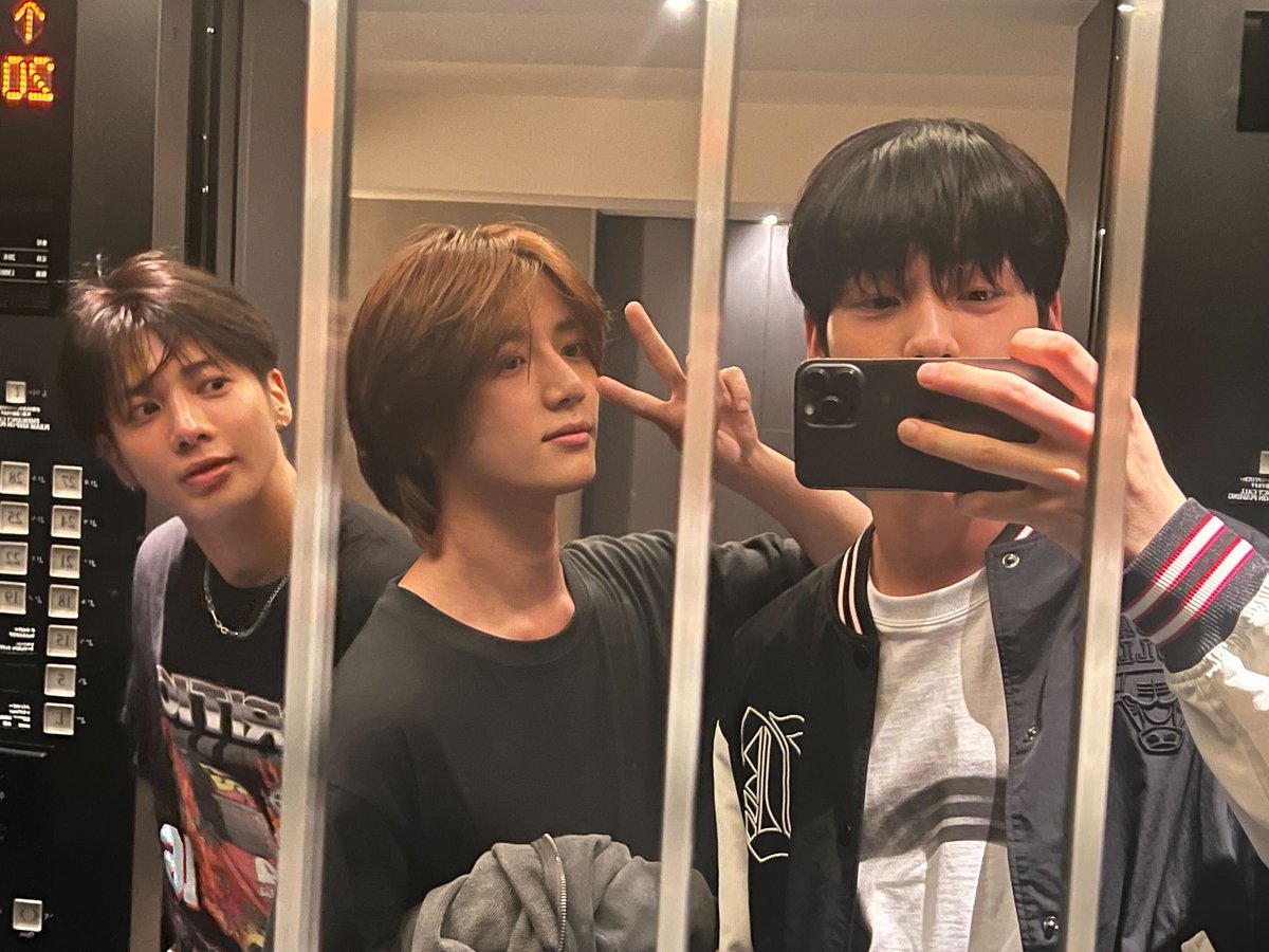 ˖7th year: echaa ´˖𖤐— tweet media