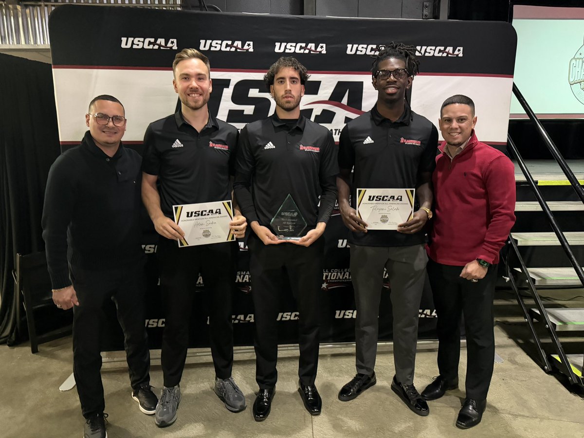 coachhdez3's tweet photo. 1x First Team All-American.
2x Honorable Mention All-American.

Proud of my guys. They believed in the process. They believed in our culture. Now we’re dancing for a National Championship.

IKUNBUTAI. 🔐🏆
Job’s not finished. ✍🏽 https://t.co/jwTGCkshuC