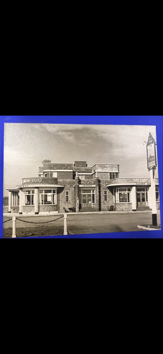 save_duke's tweet photo. This is amazing news. We saved this wonderful historic pub with an 8 year long campaign. These stunning murals must be protected . This is a British heritage pub not a burger bar! @CampaignforPubs @CAMRA_Official @C20Society @ProtectPubs @SAVEtoReuse #pubs #ww1 #heritage #listed https://t.co/wKY1giUKjZ