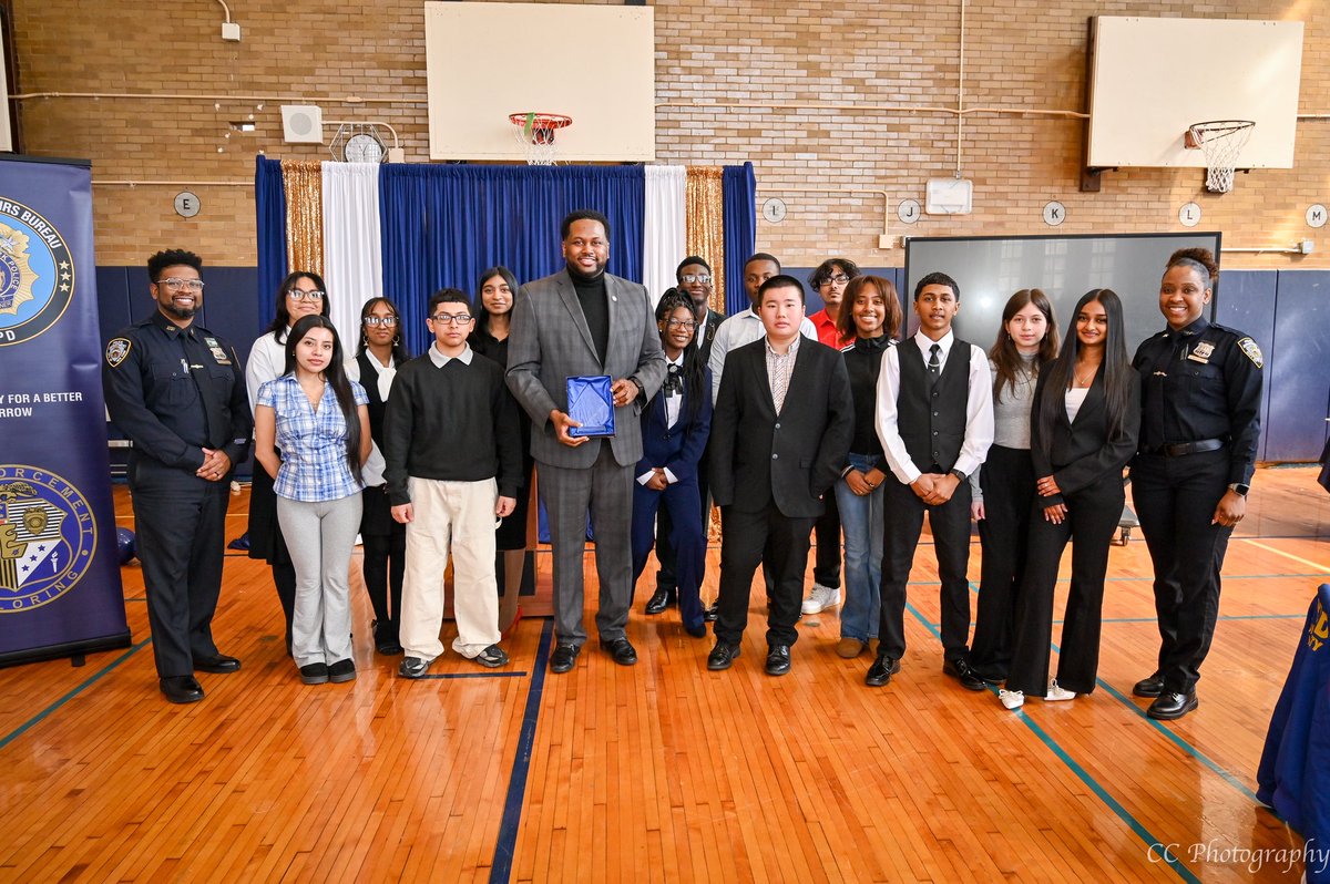 NYPD106Pct's tweet photo. The 106 Youth Officers hosted an Explorer Appreciation Luncheon celebrating our Explorers' dedication and service. The event featured inspiring remarks from Council Member Ty Hankerson (District 28). Thank you to our parents, schools and community partners for their support. https://t.co/qGACrdLaYU