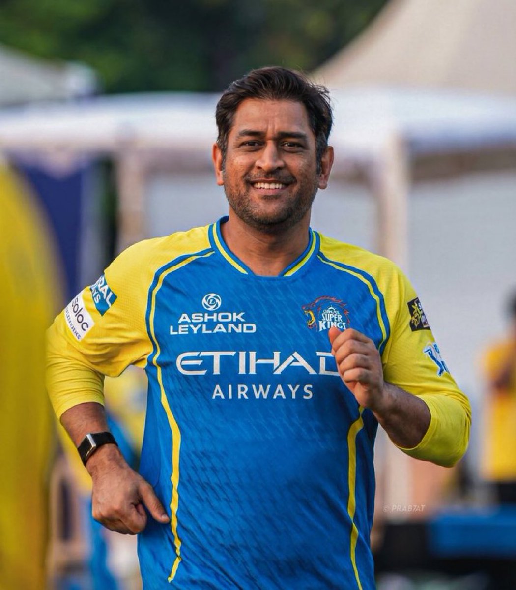 mufaddal_vohra's tweet photo. MS Dhoni in the practice session. https://t.co/Qvw1vhMf0P