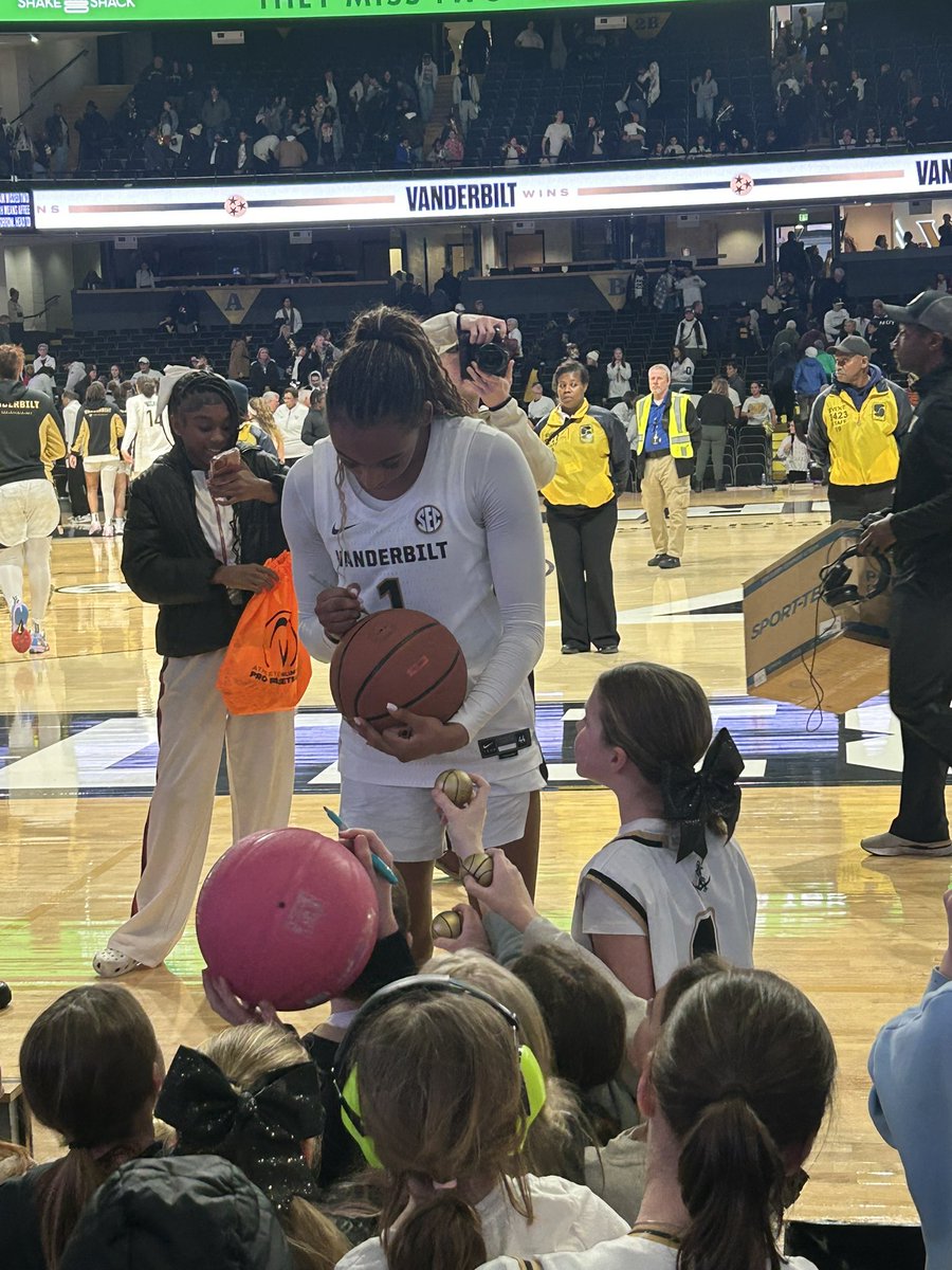 CelsoThomasCastilho tweet media