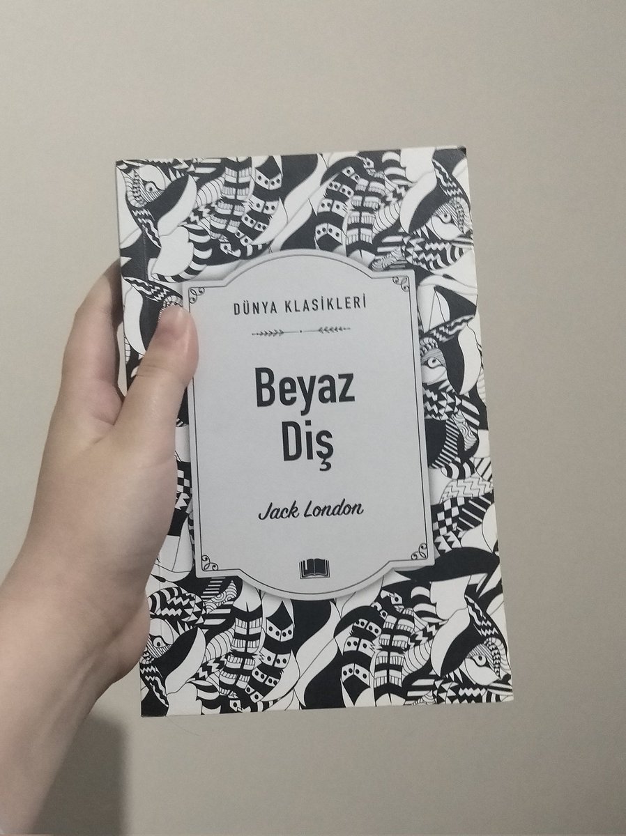 Başlıyom bi de Benjamin Button bitti yan etkisi de şöyle oldu ergenlikte çıkarmadığım sivilceyi şimdi çıkarmaya başladım zaten herkes küçük sanıp duruyor umarım bir Benjamin vakası da ben olmam