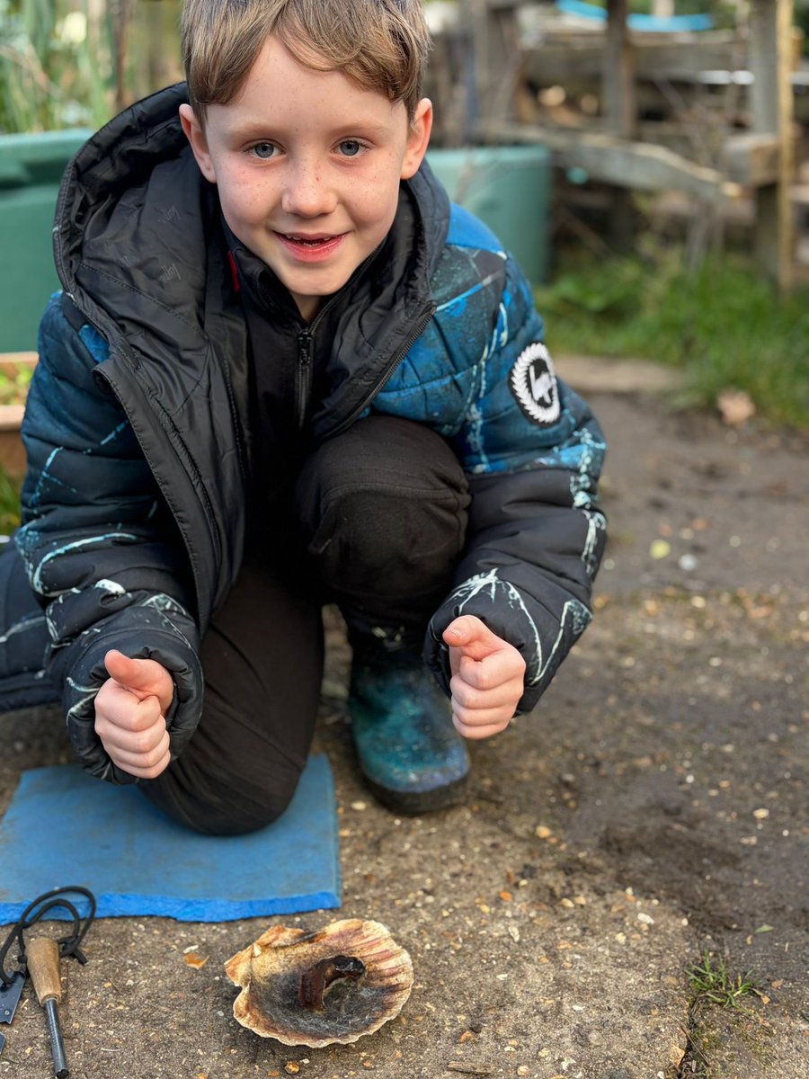 LEOforestschool's tweet image. 🔥 Forest School @CCJacademy Year 4 
Fantastic perseverance today with flint and steel! You kept going, encouraged one another, and showed brilliant teamwork.
Every spark counts — we’re so proud of you! 🌟🌲
#ForestSchool #Year4 #Teamwork #Perseverance