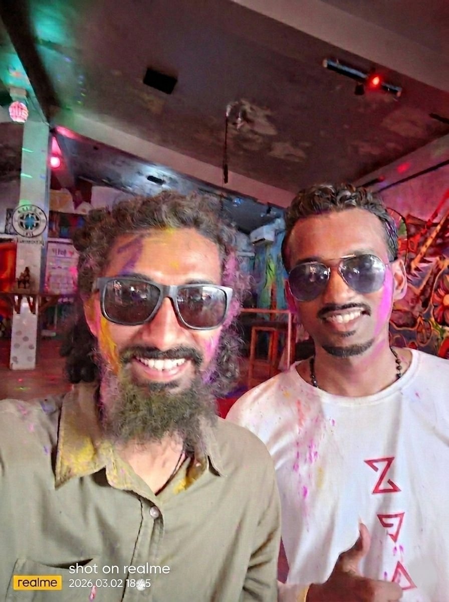 Pintoz_nevil's tweet photo. @realmecareIN Happy Holi team @realmecareIN
#realmeSelfieHoliContest #FunWithrealme
Join & please like the Selfie:
@RashmiHN6
@OnlySiddhartha
@RaviKum75193040
@MelishaD6297
@Rambabu0123456
@BindasRanga
@Kusumsolanki21
@Lataarora16
@gadhiya_hema
@yamini119
@Preemwati
@tripanju17 https://t.co/vBWMZp87VJ