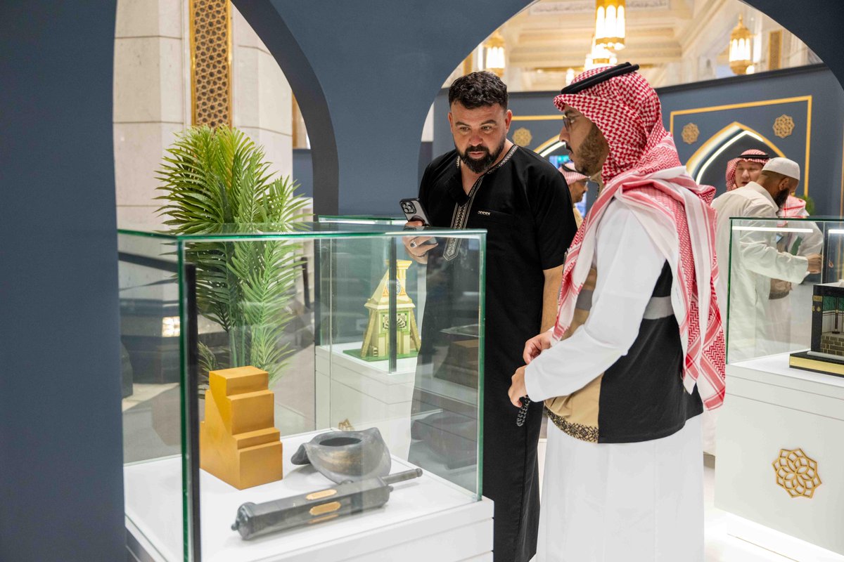 تجربة إثرائية بانتظاركم في معرض #المسجد_الحرام

📍 التوسعة السعودية الثالثة – مقابل باب الملك عبدالله (رحمه الله) رقم 100
🕙 10 ص – 10 م