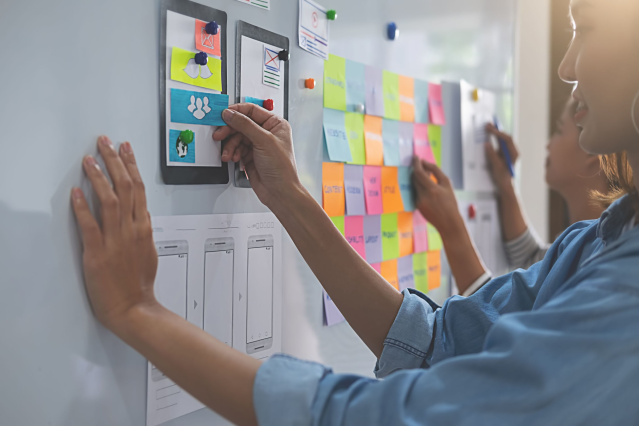 Content strategist roles are shaping how companies build trust, grow brands and drive revenue. Curious what the job really involves—and how AI is changing it? This guide breaks it down for 2026. bit.ly/4rGZqYA