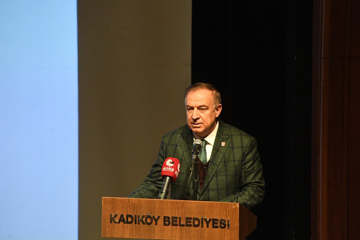 TARIKBALYALI's tweet photo. Hafta sonu yaptığımız Lansman’a katılarak bizi onurlandıran;
CHP Genel Başkan Yardımcısı Gökan Zeybek’e
CHP Genel Başkan Yardımcısı Bihlun Tamaylıgil’e
Parti Meclisi Üyemiz ve İstanbul Milletvekilimiz Suat Özçağdaş’a
Parti Meclis Üyelerimiz Turgay Özcan’a, Baran Seyhan’a, Kübra Gökdemir’e 
İstanbul Milletvekillerimiz Fethi Açıkel, Cemal Enginyurt, Evrim Rızvanoğlu ve Doğan Demir’e 
Kadıköy Belediye Başkanımız Mesut Kösedağı’na 
İBB CHP Grup Başkan Vekili Ülkü İnanlı’ya ayrıca 

İstanbul’un Çelik gibi yürekli İl Başkanı Özgür Çelik’e
Kadıköy, Ataşehir, Çekmeköy, Kartal ve Pendik İlçe Başkanlarımıza 
İl ve ilçe yöneticilerimizle birlikte İstanbul’un her yerinden gelen Belediye Meclis Üyelerimize ve bütün misafirlerimize çok teşekkür ederim. 

#hesap
#hesapsorulmalı