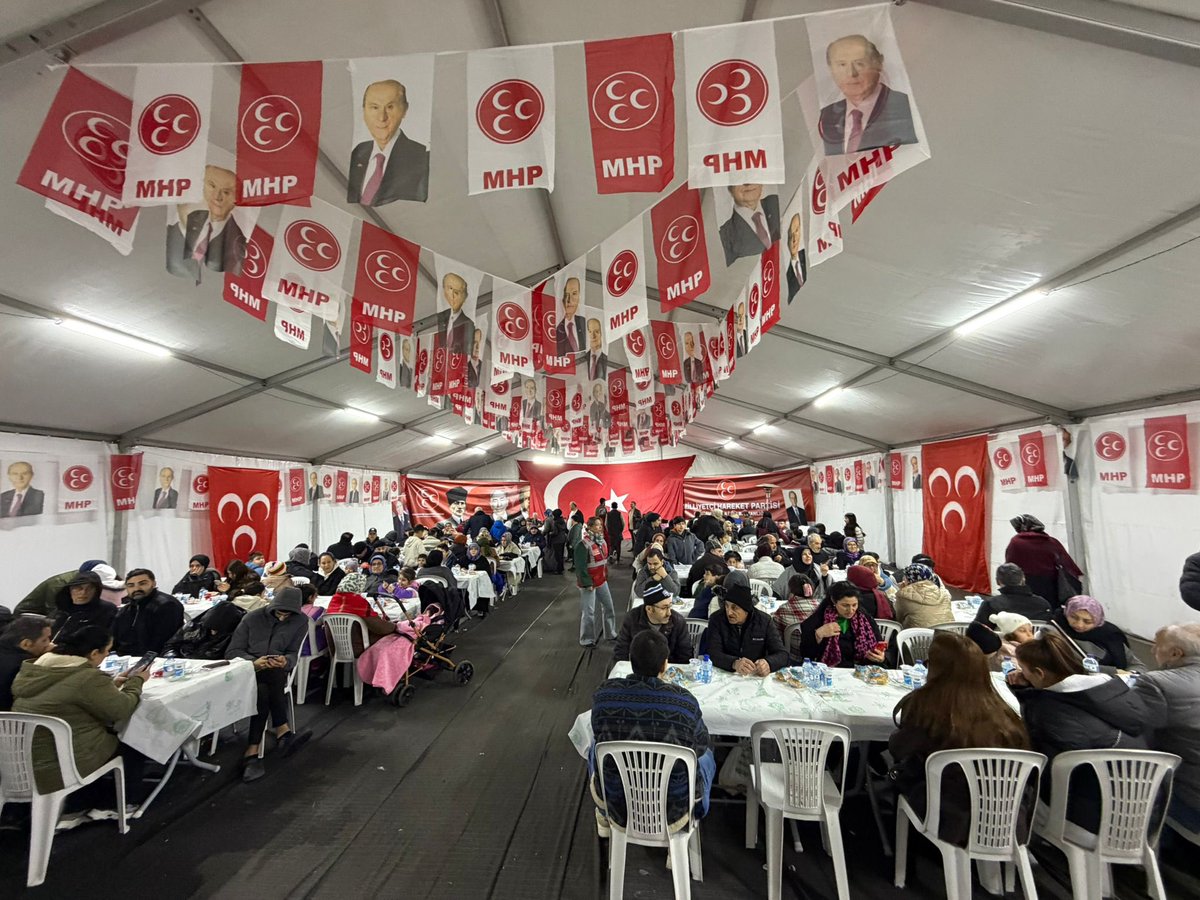 📍 Küçükköy Stadı
Ramazan Çadırı 13.Gün

Ramazan-ı Şerif'te iftar çadırımız altında, gönül soframızda Gaziosmanpaşalı hemşehrilerimizle buluştuk.

Gönül soframızda ekmeğimizi paylaştığımız kıymetli hemşehrilerimize teşekkür ederiz.

Ramazan ayı boyunca aynı çatı altında gönül