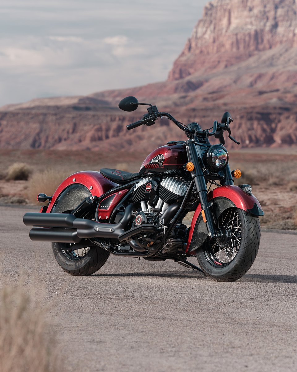 indianmotocycle's tweet photo. Introducing the Chief Vintage 125th Anniversary Edition.

Valanced fenders and an iconic lit headdress meet silver engine finishes, a vintage floating seat, and hand-painted 125th Anniversary badging throughout. Refined without compromise. Built to carry 125 years forward.

Meet the 125th Anniversary Editions of the Chief Vintage, Scout Bobber, Indian Challenger, and Roadmaster at https://t.co/qRZZBfUT8s

#indianmotorcycle