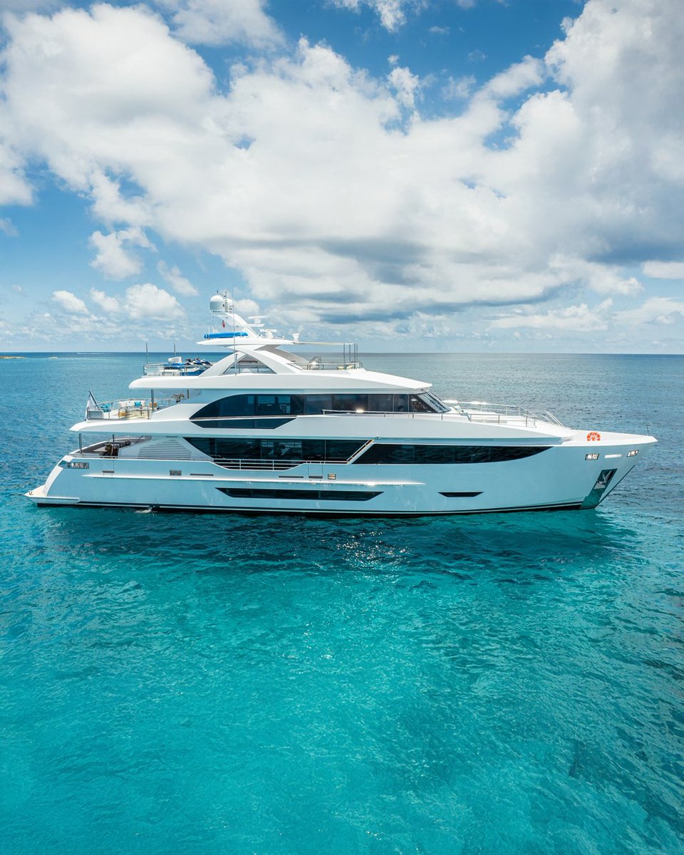 IYC Yachts tweet media