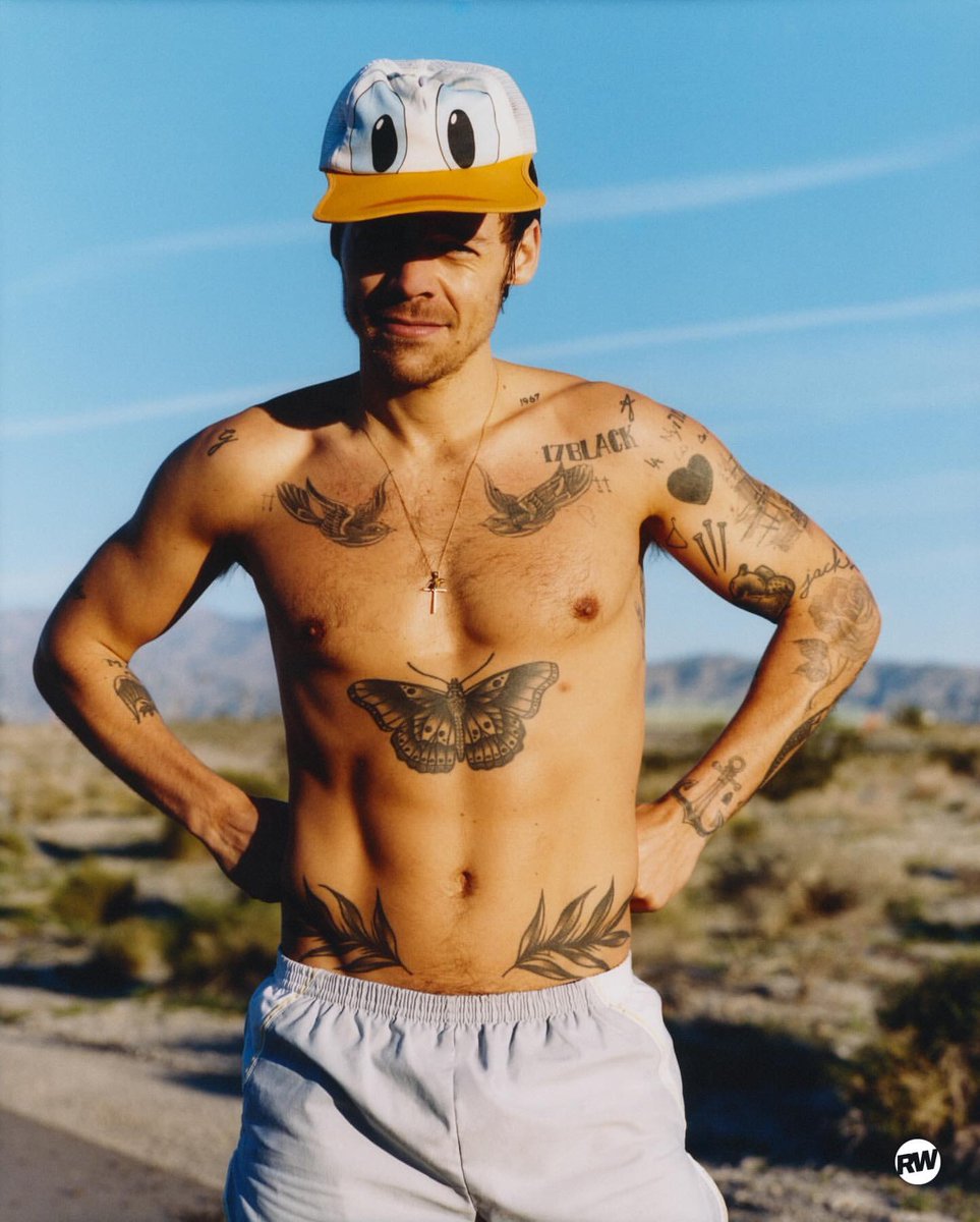 Harry Styles for Runner’s World. 
Photographed by Laura Colson. https://t.co/YI131tMEOj