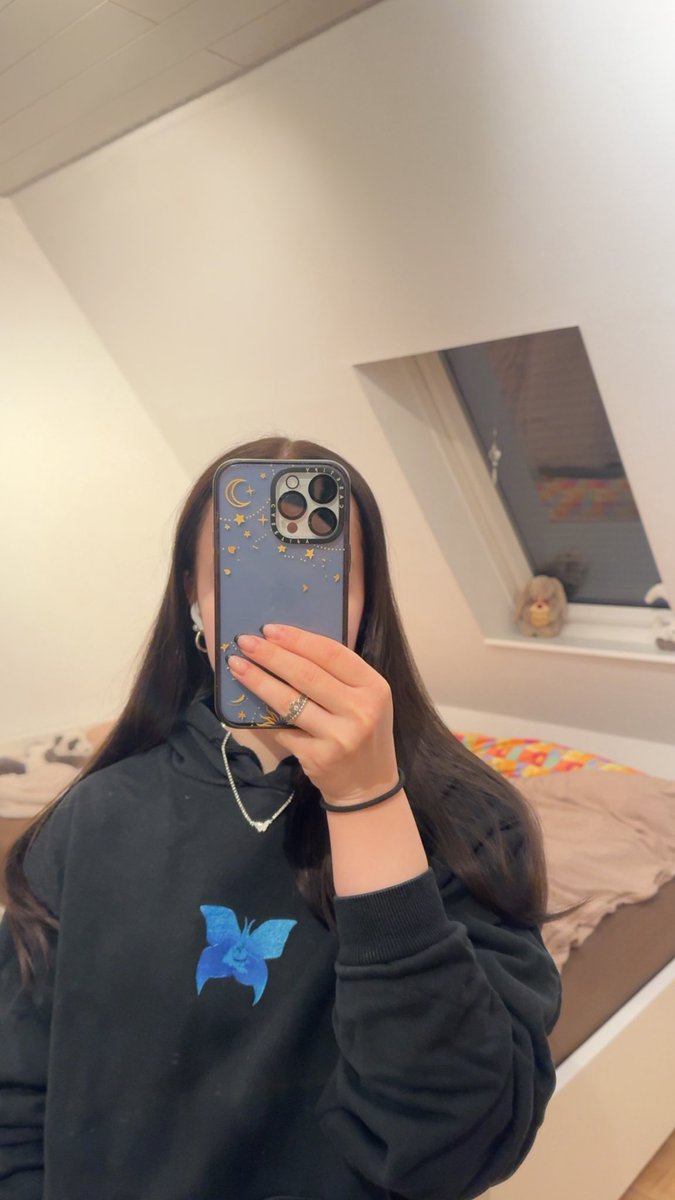 can’t wait for friday 🦋 #selfiesforhyl #hyl
