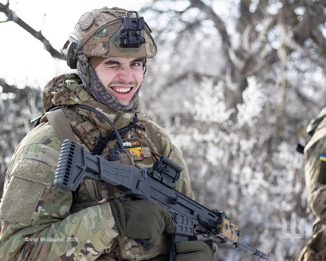 Again and again, I will keep asking for your toonies and retweets - because supporting Ukrainian defenders matters.

The brutality of this war exceeds all imaginable limits, and the heroism of Ukrainian defenders knows no bounds.

Support the 95th!!! 🇺🇦