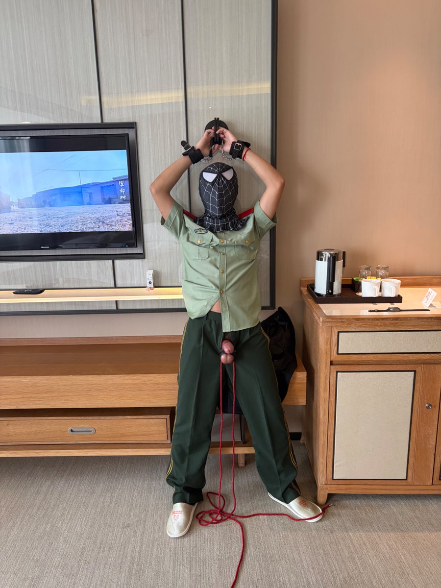 Tony0418N's tweet photo. 牛M 2
喜欢程度 9
新疆现役休假路过合肥找我，上次是去年过年。喜欢被羞辱，有女朋友，和男的不10，自述欲望很强，每天都要，玩的前一天刚打。短发黑皮都在我的点上，玩的时候也很听话，喜欢当脚垫，喜欢粗口被羞辱，喜欢暴露，很多想尝试，因工作原因不便，说在队里憋坏了，玩完超级解压放松。 https://t.co/p3zxNg0pe3