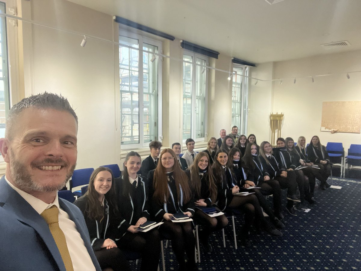 RobbieButlerMLA's tweet photo. Brilliant session with the amazing A Level students from @dromore_high today at the assembly. Always a privilege to take questions and share experience with our young people
#MakeNIWork #UnionOfPeople #NorthernIreland https://t.co/9qMqwkhzf6