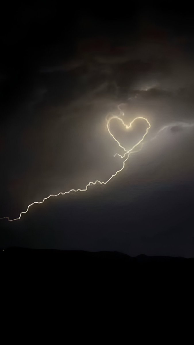 ✨🅐🅣🅐🅘🅡✨ tweet media