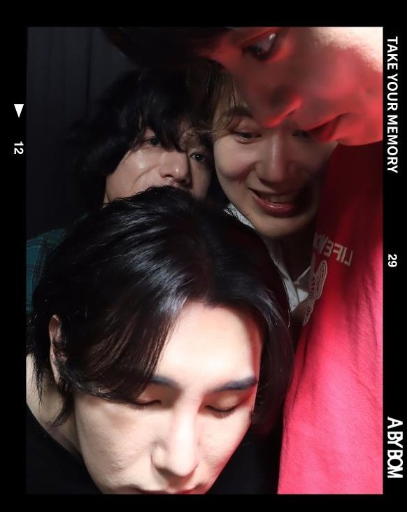 오샘 (각굴이) tweet media