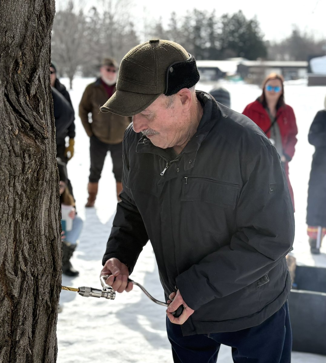 Steve Clark tweet media