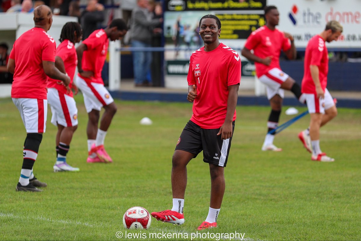 Name: John Oge 
Age: 17
Position: CM | CDM
Location: Manchester 
Current club: FC United u21s 
Experience: I was in invited a trial at Accrington Stanley and played there for a while

Looking for Step 7
