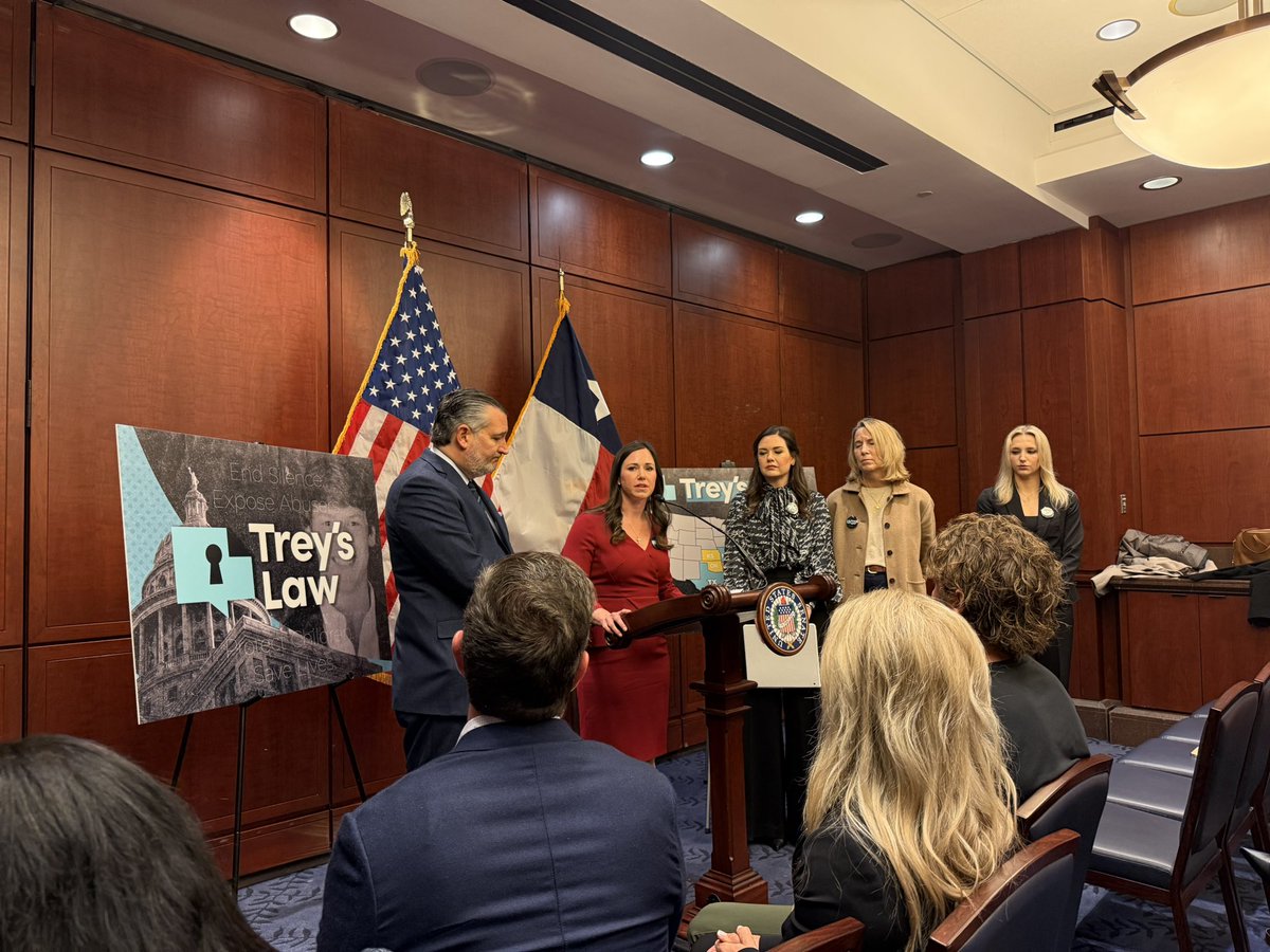 Alex Angle tweet media