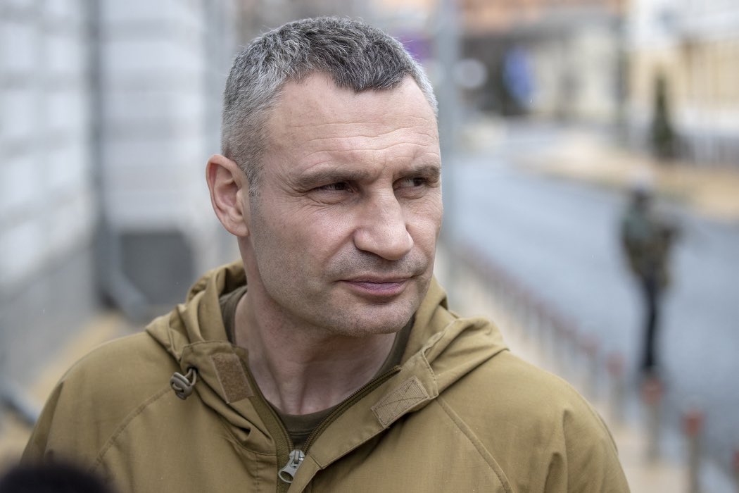 Кличко прокоментував засідання РНБО з питань енергостійкості міст: "Нам дали зрозуміти, що наразі Києву не допомагатимуть"

censor.net/ua/n3603397