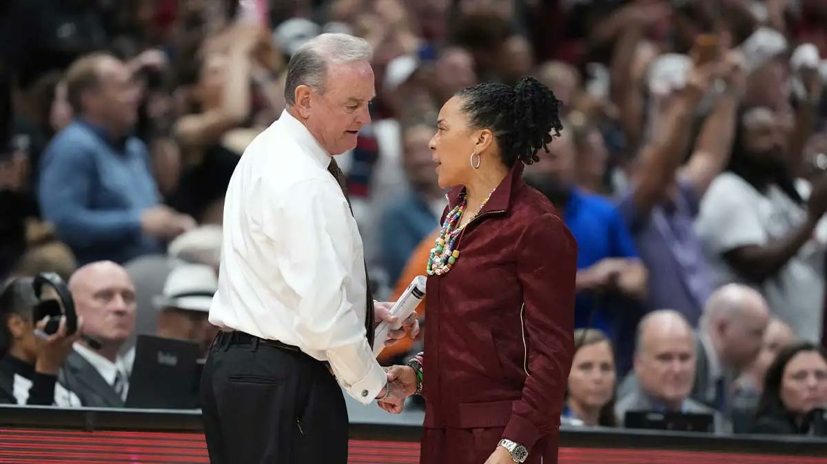 94FeetWBB's tweet photo. SEC Tournament Predictions🚨

Quarterfinals
#1 South Carolina vs #9 Kentucky 
#2 Vanderbilt vs #10 Texas A&amp;M
#3 Texas vs #11 Alabama
#4 LSU vs #5 Oklahoma

Semifinal
#1 South Carolina vs #4 LSU
#3 Texas vs #10 Texas A&amp;M

Finals
#1 South Carolina vs #3 Texas

Champion: SC🐔 https://t.co/soWR46AdjE