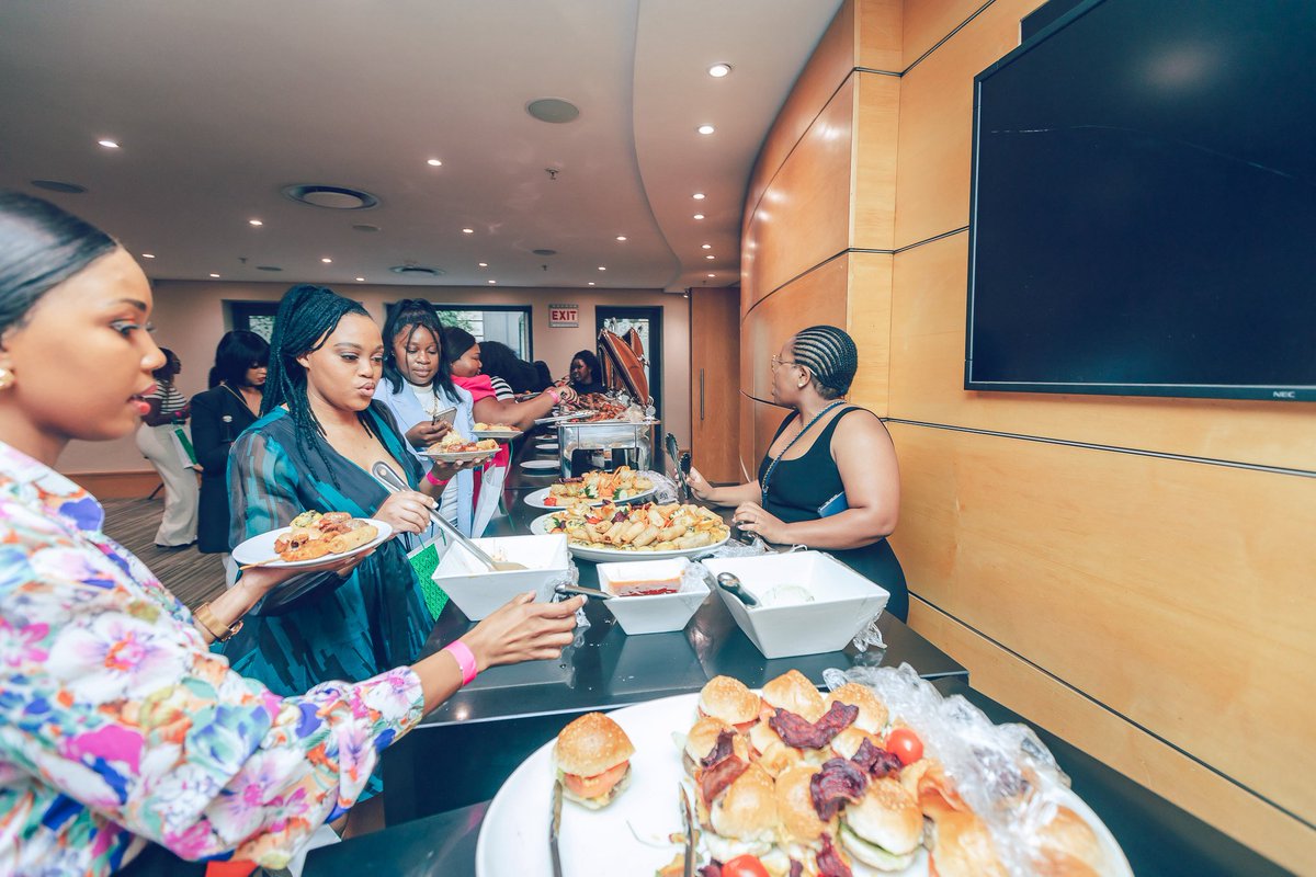 Every year the room gets stronger and there is still space for you 🫵🏾 

Secure your seat here: sisterinlaw.co.za/product/i-am-l…