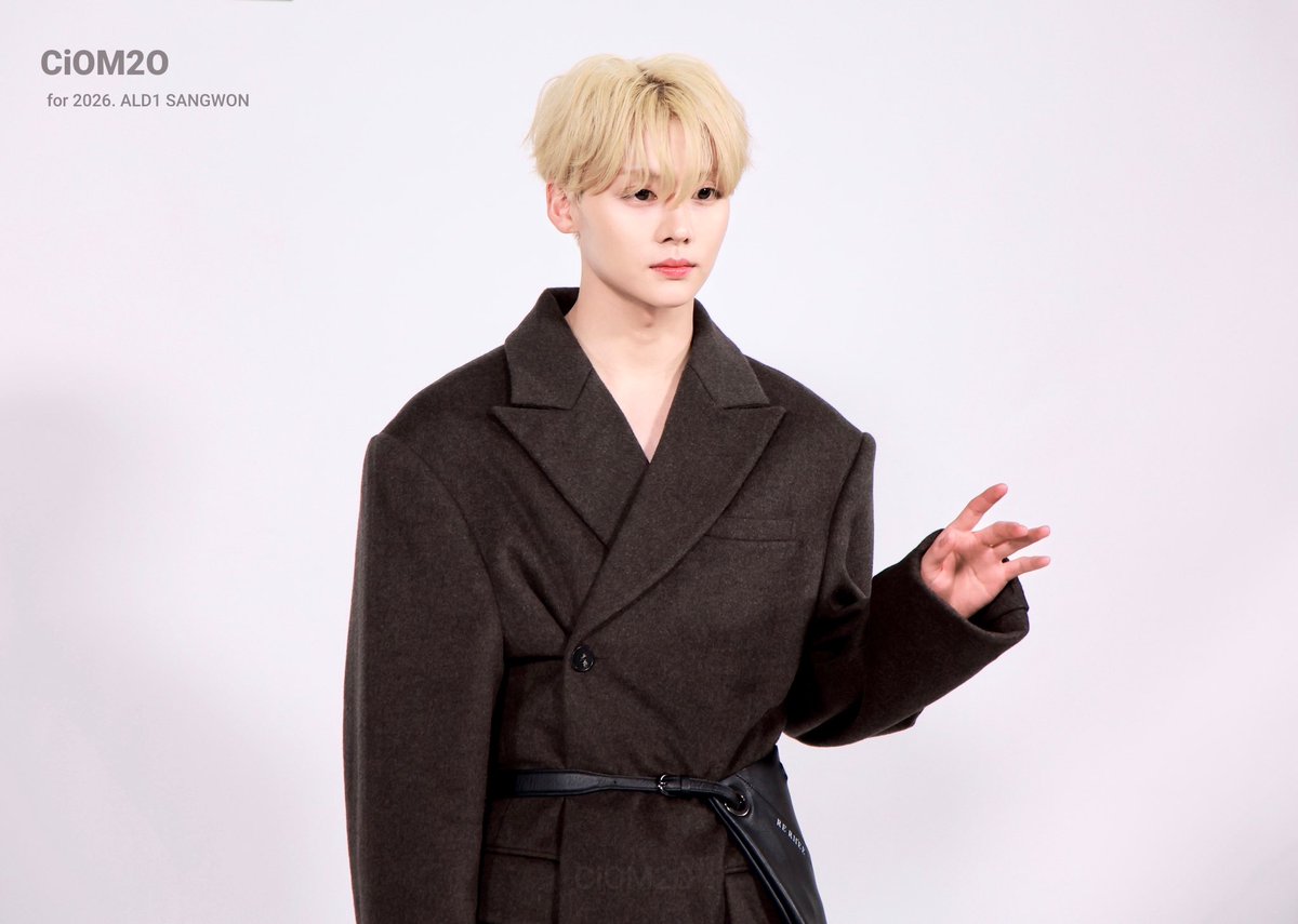 코모 tweet media