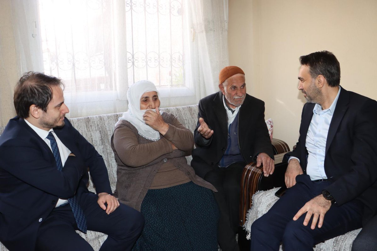 📍 Mevlana Mahallesi

✅ Çat Kapı Hane Ziyaretleri

Genel Merkez MKYK Üyemiz Sayın Muhammed Ali Uçar, AK Parti Mersin İl Başkanımız Sayın Adem Aldemir, İlçe Kadın Kolları Başkanımız Sayın Aysun Taş, İlçe Gençlik Kolları Başkanımız Sayın Ilgar Kemal Bulut, İl ve İlçe Teşkilatımız