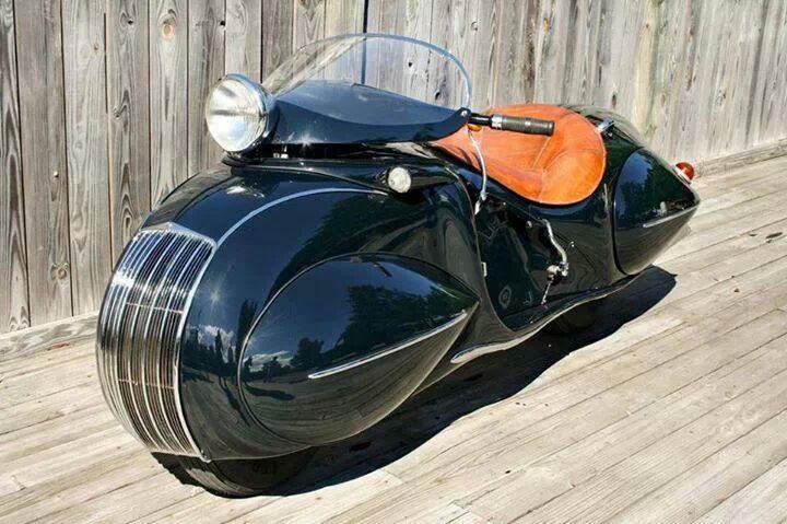1930 Henderson Streamline Art Déco 

The 1930 Henderson Streamline Art Déco, specifically the one-off custom masterpiece created by Michigan-based metalsmith O. Ray Courtney around 1935–1936, is an unparalleled, rolling sculpture that perfectly captures the optimism and