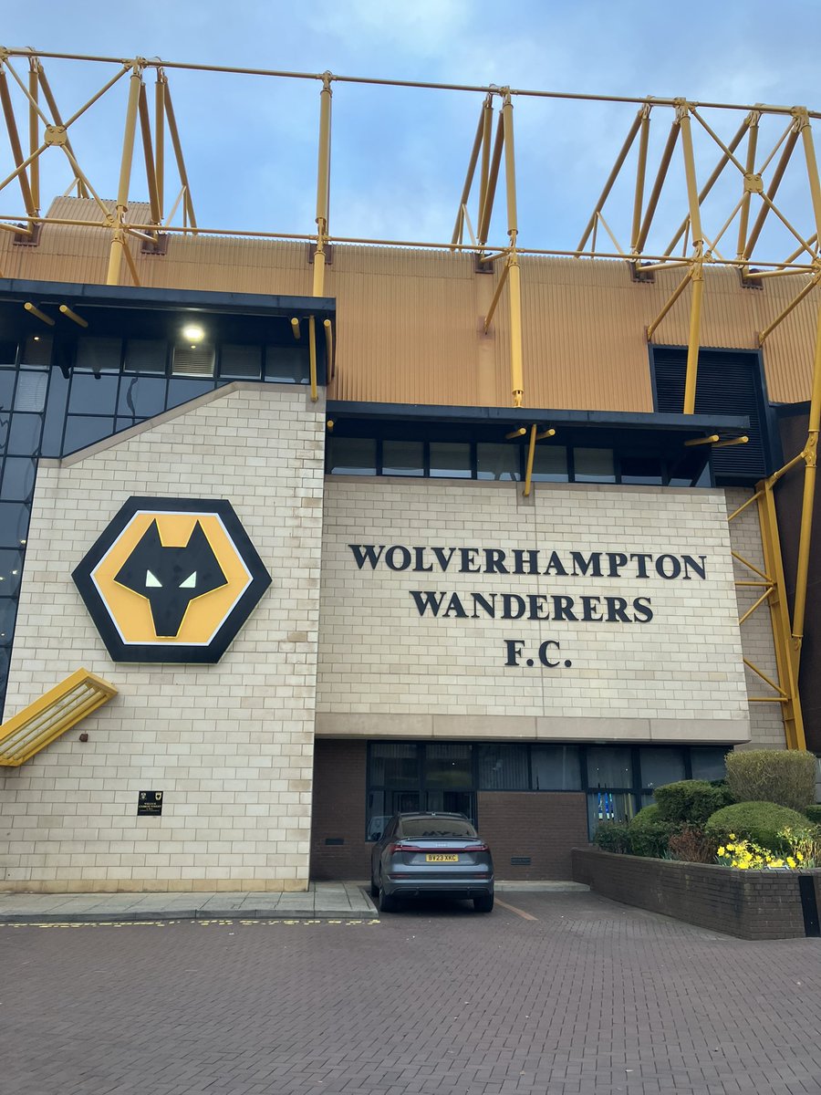 IanDoyleSport's tweet photo. 🐺 #wolfs #LFC #WOLLIV 🔴 https://t.co/XBuKRI7h0G