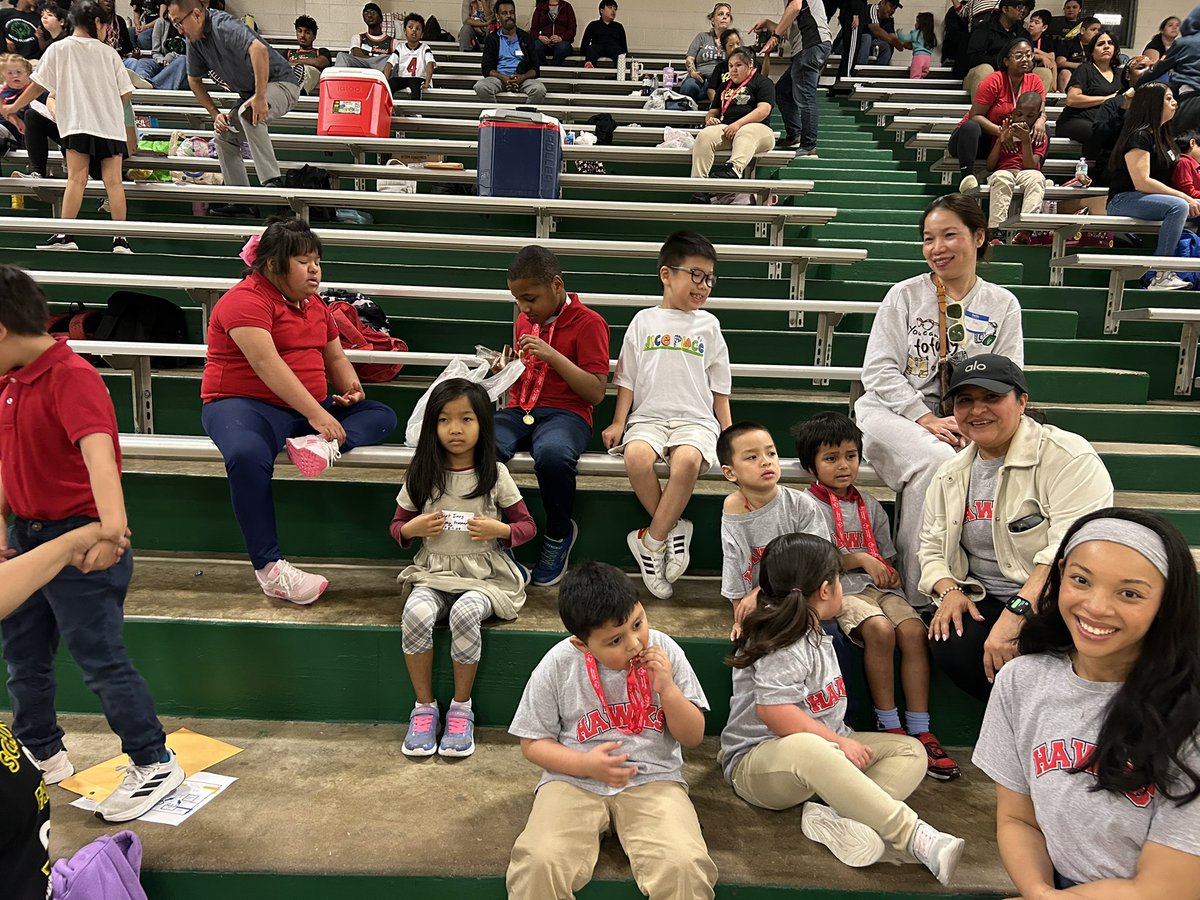 Ceci Bados tweet media