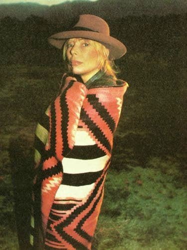 Joni Mitchell tweet media