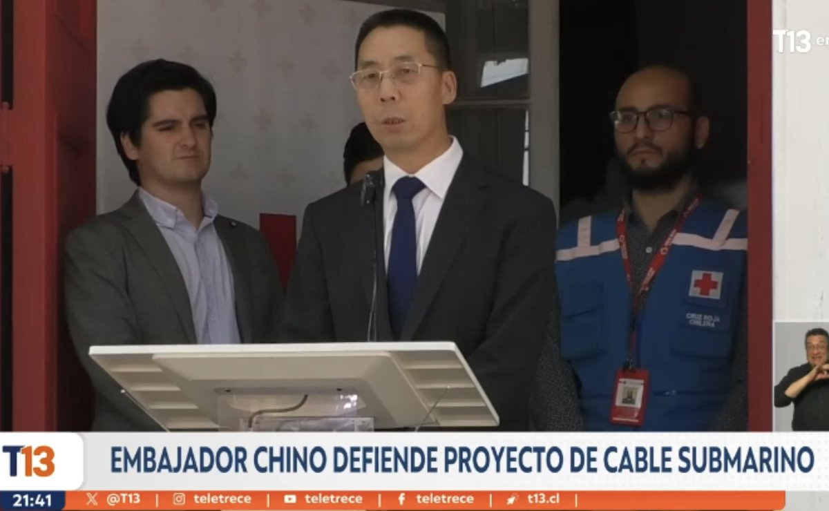Estimado <a href="/USAmbCL/">U.S. Ambassador to Chile</a> tenga ojo con este personaje. Trabajo en el gobierno de Boric y está de asesor con los chinos. Deberia ser sujeto de investigación...
Cc <a href="/SecRubio/">Secretary Marco Rubio</a>