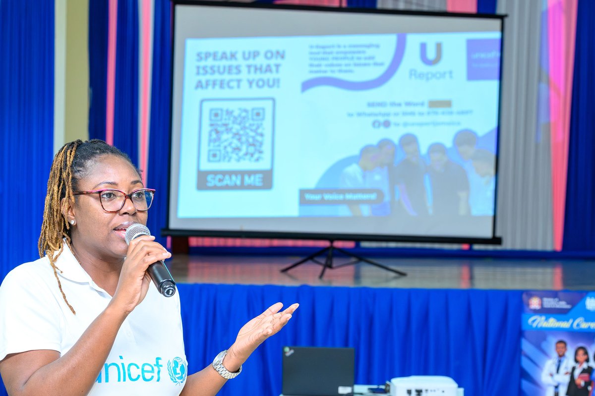 UNICEFJamaica's tweet photo. UNICEF was on hand to share information about U-Report, U-Matter &amp; FunDoo - platforms where young people can access career guidance, life skills support &amp; other helpful resources to plan their next steps.

#NationalCareerWeek #CareerDevelopment #YouthEmpowerment

📸 @mpixel_ https://t.co/kLNCfH0U5O