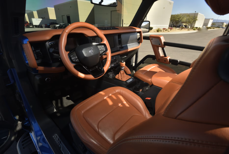 Mecum Auctions tweet media