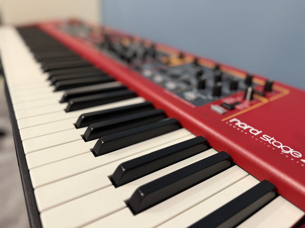 らくいち--- tweet media